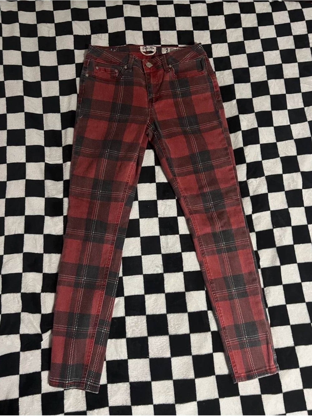 Indigo Rein Plaid Skinny Jeans in Red & Black Size Small Like New